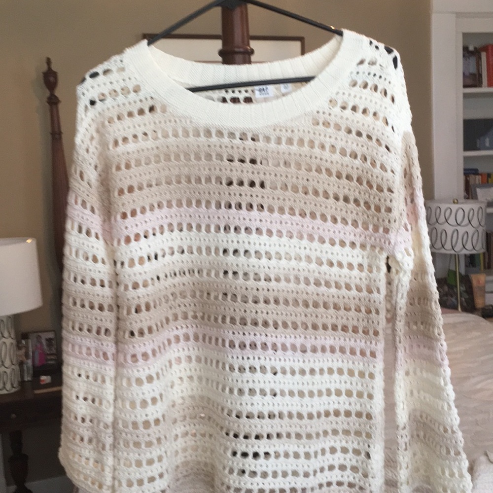Gap sweater. Wide sleeves and gorgeous.